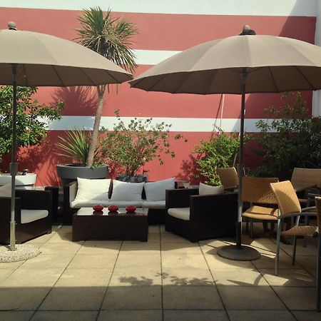 Hotel Cote Patio Nîmes Buitenkant foto