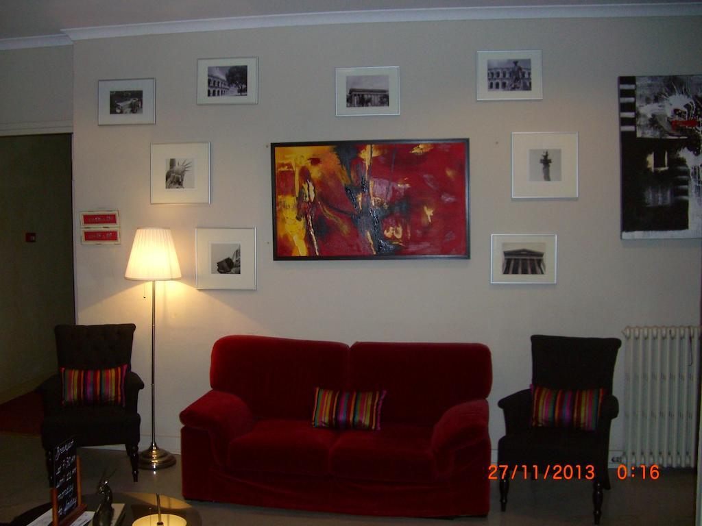 Hotel Cote Patio Nîmes Buitenkant foto